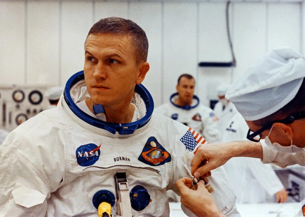 Космонавт no 8. Фрэнк Борман астронавт. Аполлон 8. Экипаж Аполлон 8. Астронавты Борман Ловелл и.