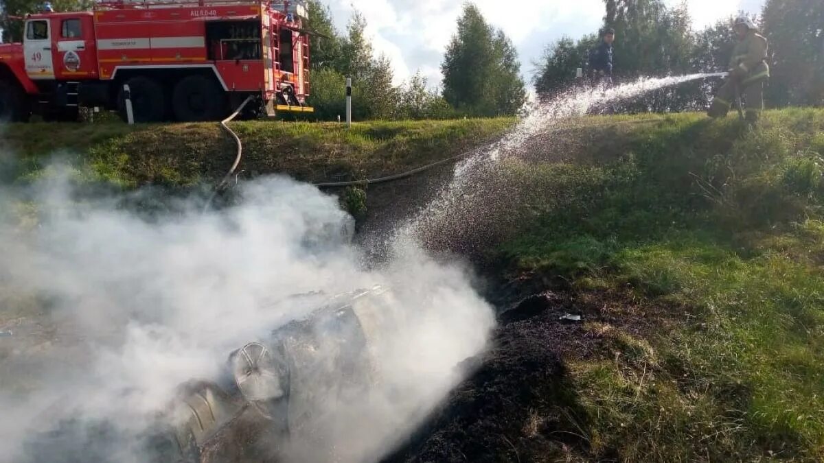 Возгорание грузового автомобиля. Дтп железногорск курская область. Пожар железногорск курская область. Железногорск курская область ночью. Пожар в железногорске курской вчера.