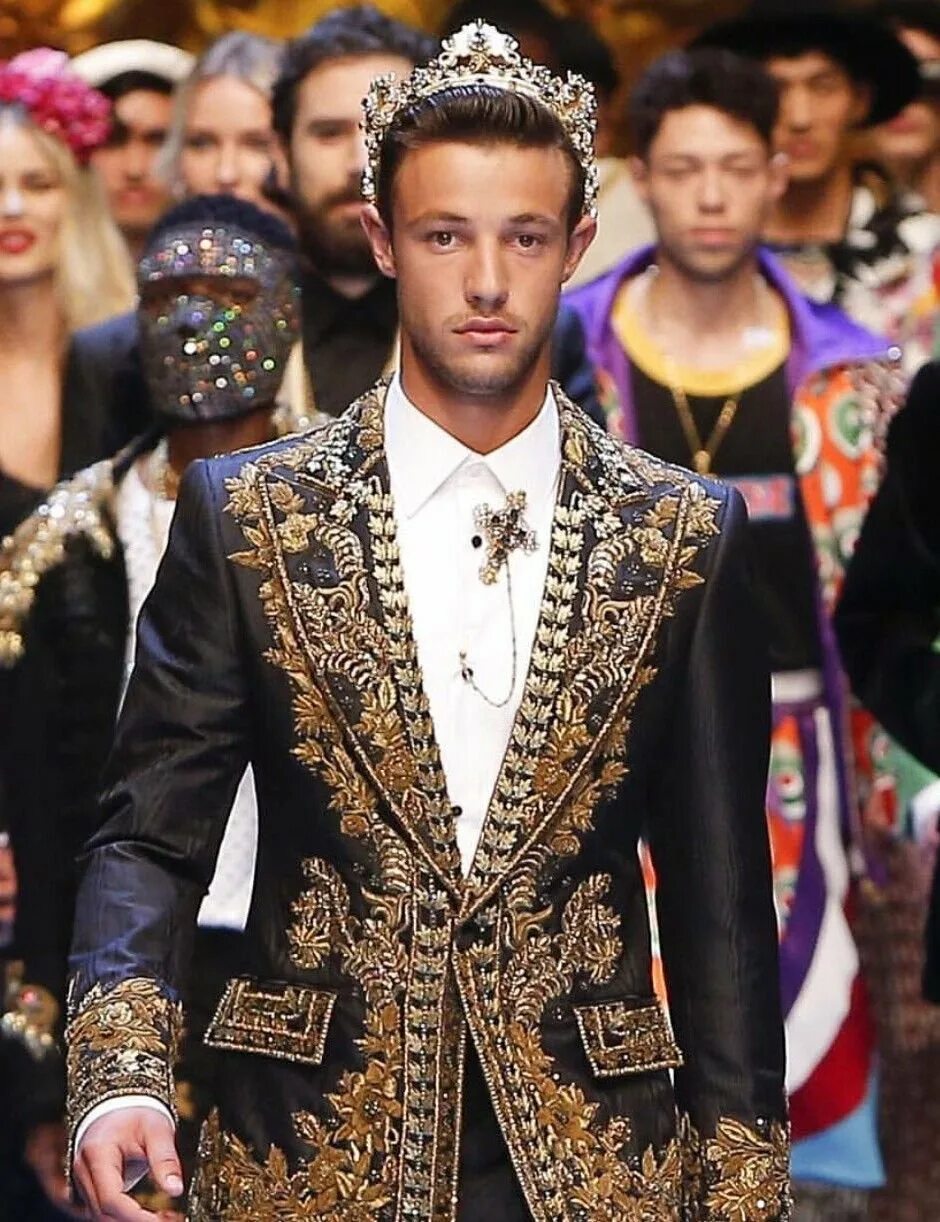Показ дольче габбана 2024. Dolce Gabbana men. Dolce Gabbana ss2019. Dolce Gabbana King. Dolce Gabbana FW 2023 man.