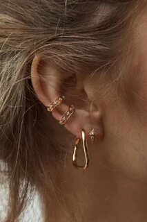 Серьги кольца на ушах (74 фото) .