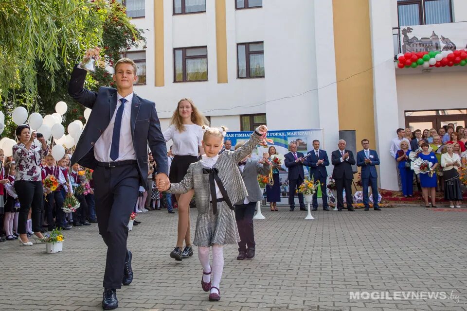 Могилев школа номер. Гимназия 3 Могилев. Могилев школа 1. Могилев первая гимназия. 45 Школа Могилев.