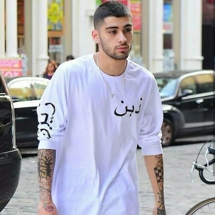 Malik dalgaty. Малик делгати. zayn malik 2025. malik delgaty 2025. malik delgaty 2025.