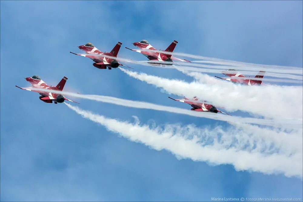 Полетная программа. Singapore airshow. полетная программа картинка красивая. singapore airshow 2025 logo.