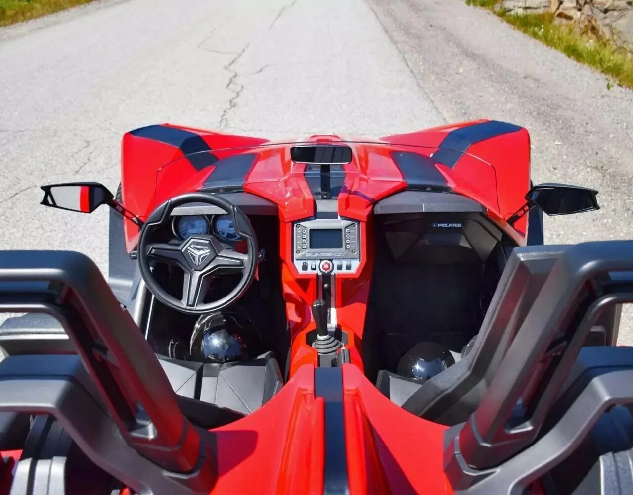 Polaris Slingshot SL. Трицикл Поларис слингшот. Трицикл Polaris Slingshot. Polaris Slingshot 4 колеса. Polaris slingshot