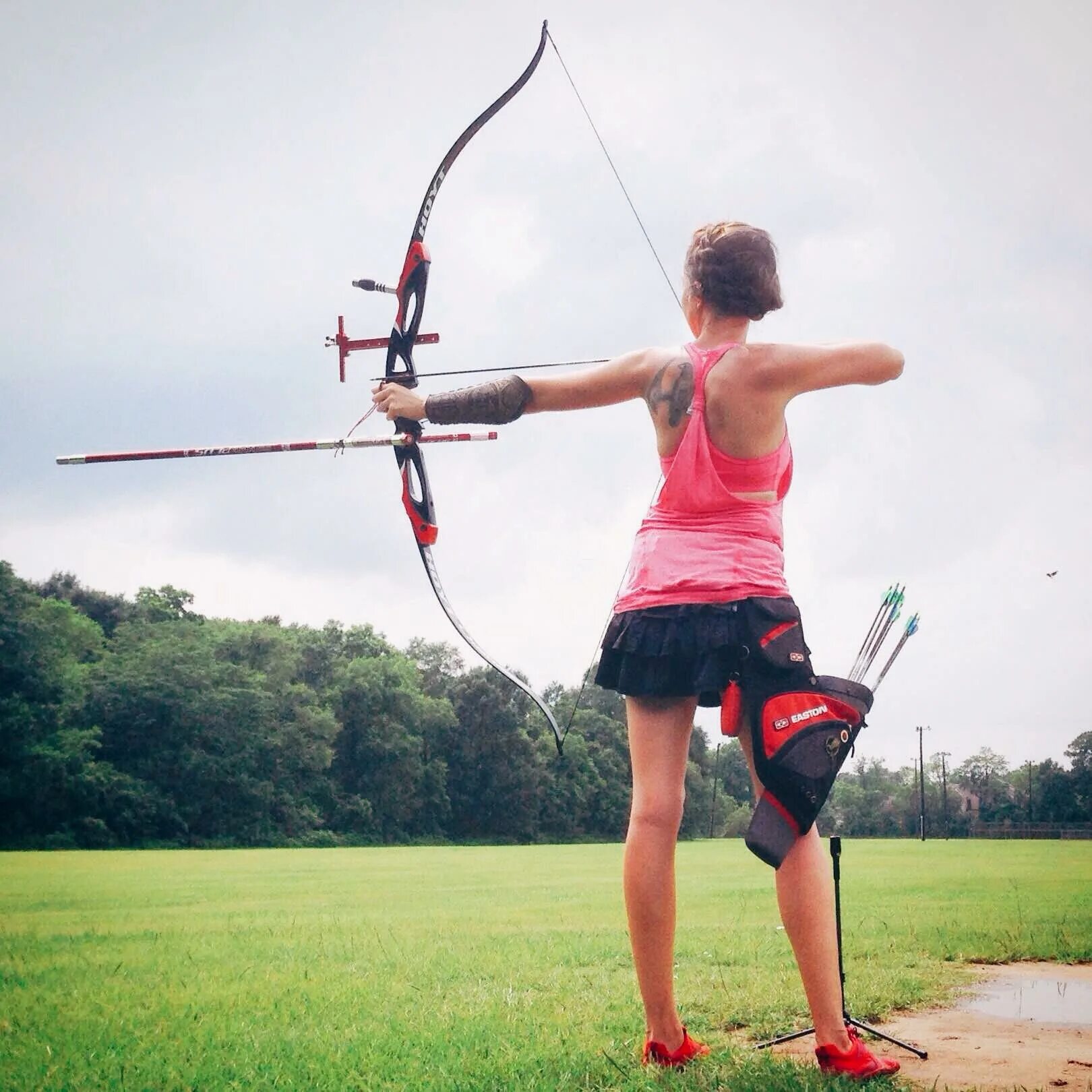Включи видео лук. Баирма арчери. Сара Боуман Archery. Archery m109e. Стрельба из лука.