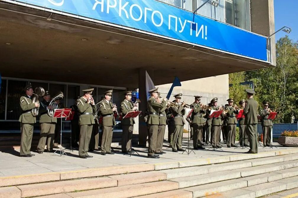 Московский прожекторный завод. Московский прожекторный завод шоссе Энтузиастов. Московский прожекторный завод Кретов. Московский прожекторный завод директор. Московский прожекторный завод фото.