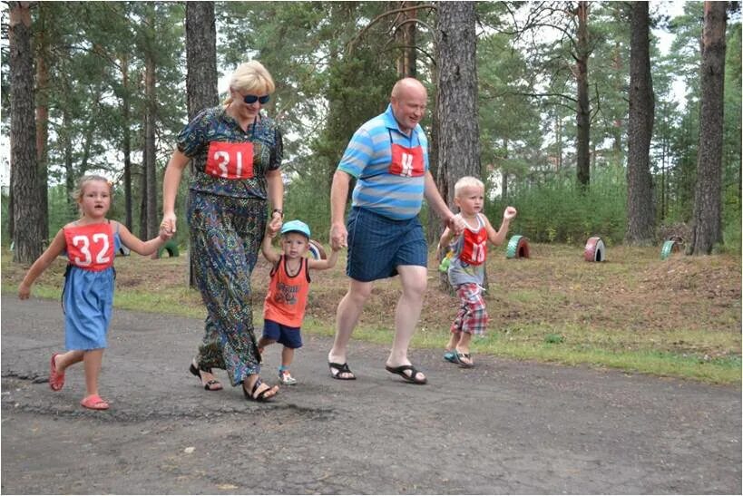 Белая холуница вк. Спорткомплекс белая Холуница. Подслушка.белая.Холуница.