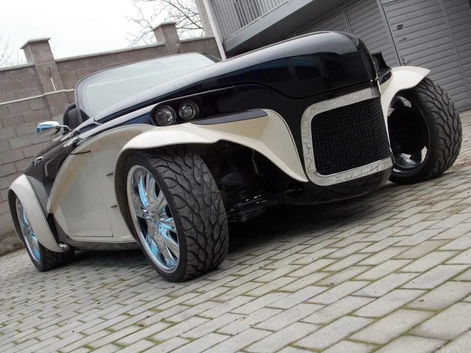 Необычные самодельные автомобили. Самоделки для автомобиля. Самодельный порше 911. Веломобиль порше 911. Сами своими руками авто.