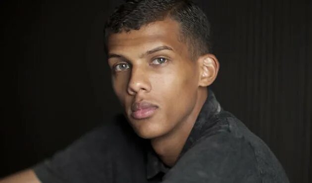 Stromae певец. Поль Ван Авер. Французский исполнитель Stromae. Stromae мулат.