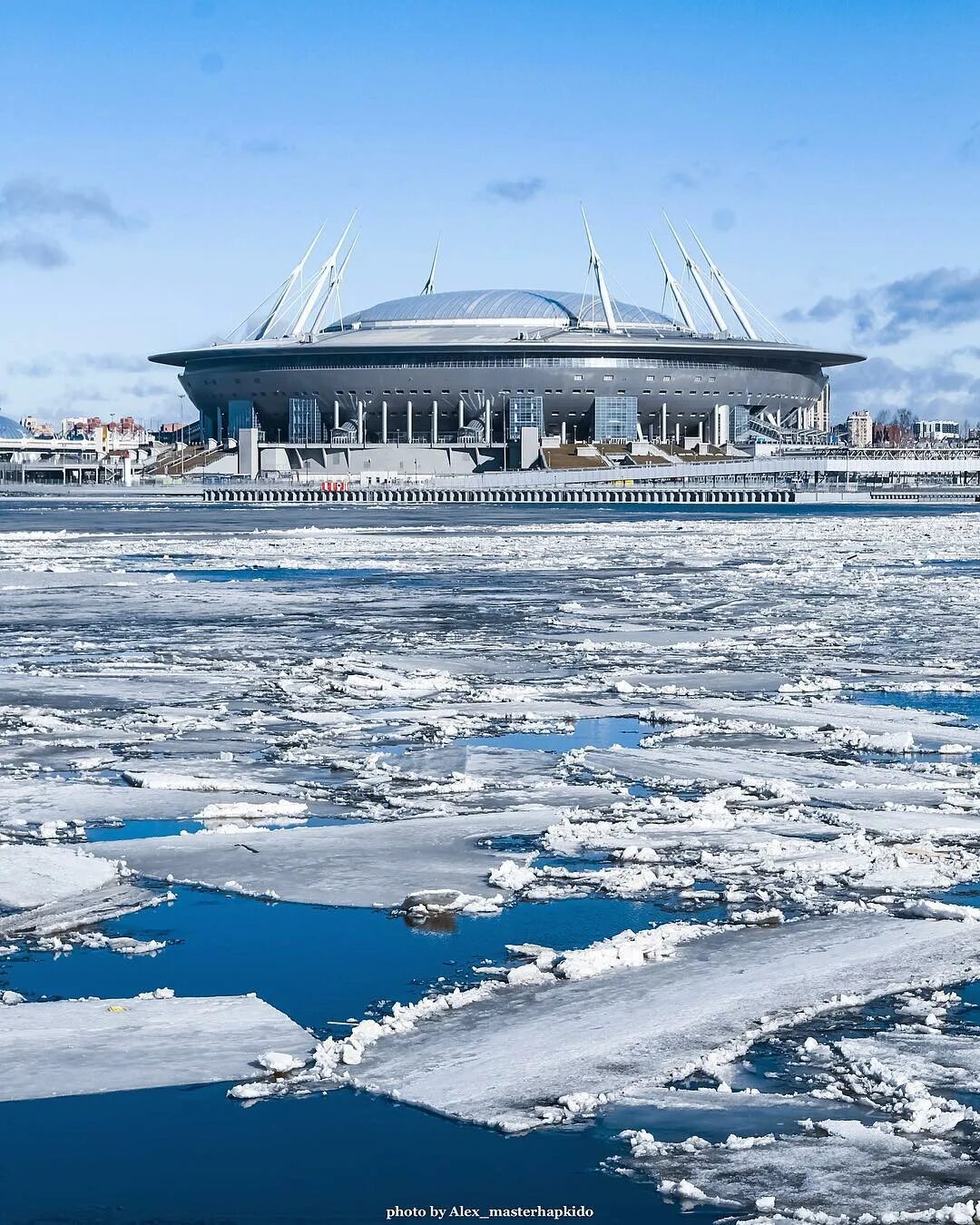 Стадион крестовский