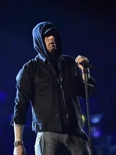 Eminem stand up