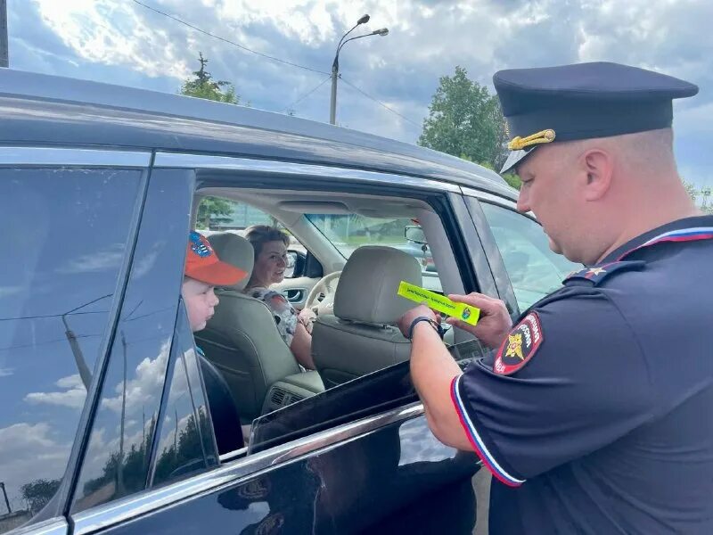 Инспектор 8. Участковый инспектор наркоман. Дмитрий холод. Inspector inspector quadro для кошек. Полицейские машины армянских полиций.