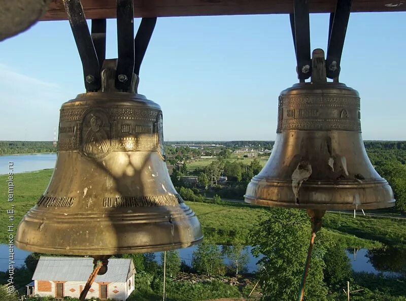 вечу и колоколу в отчине. димитрий бажанов старший звонарь екатеринбургской епархии. храмы колокольный звон. марфа борецкая присоединение новгорода. колокол набат трезвон и благовест.
