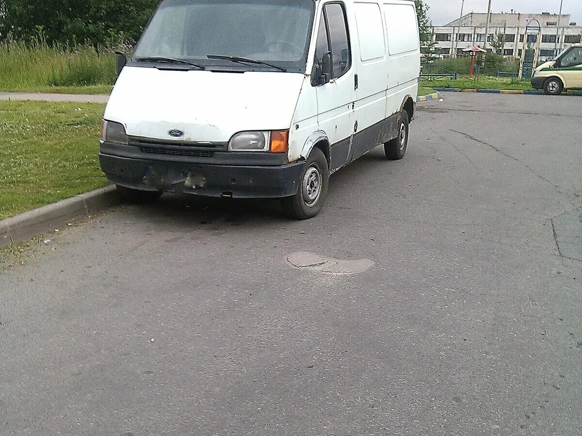 Купить транзит бу спб. Ford Transit 1993. Форд Транзит 1993 года. Форд Транзит 1993 года дизель. Ford Transit 1993 дуги.