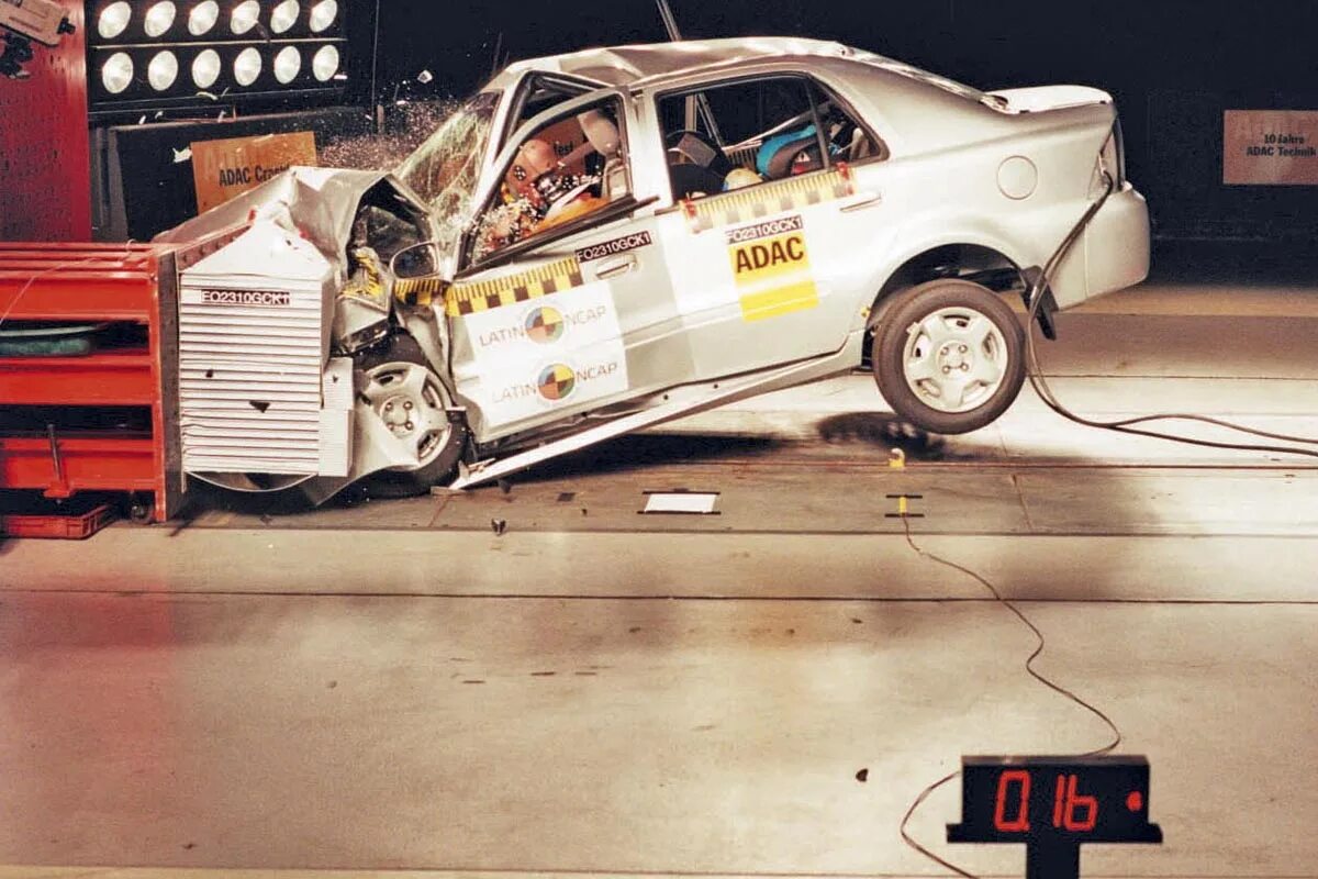 Geely atlas 2021 краш тест. Geely ск краш тест. Краш тест джили бокс. Geely mk краш тест. Краш тест geely.