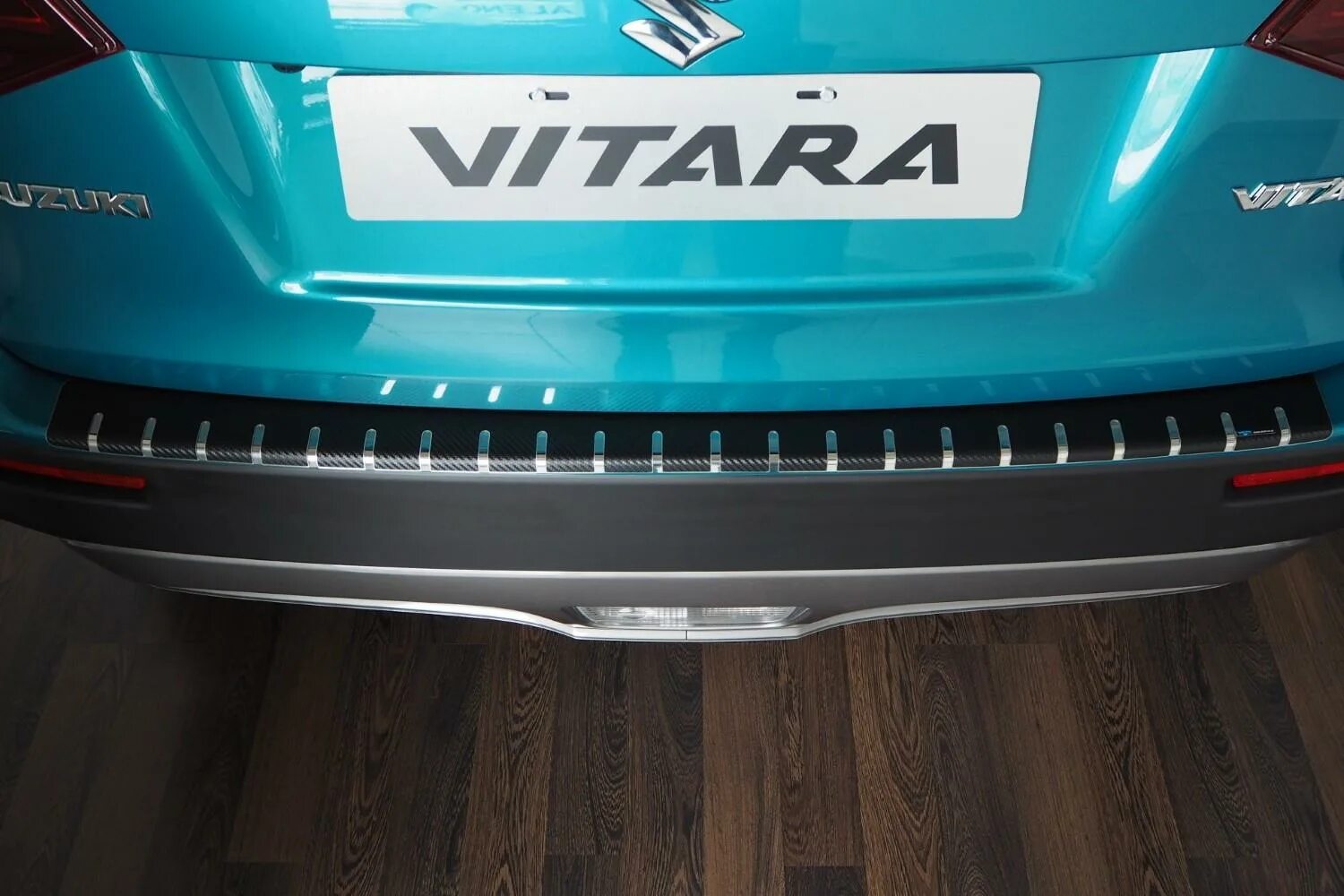 Накладки на сузуки гранд витара 2007. Бампер сузуки гранд витара. Suzuki grand vitara задний бампер. Накладки на бампера сузуки витара. Накладки на задний бампер сузуки витара 2.