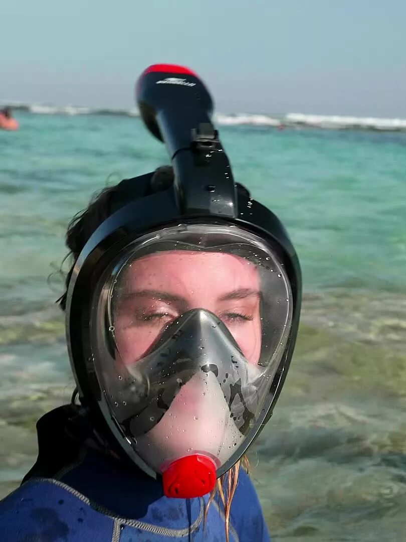 Маска на все лицо для подводного плавания. Полнолицевая маска для дайвинга. Подводная маска Scuba. Полнолицевая Скуба. Маска для плавания под водой.