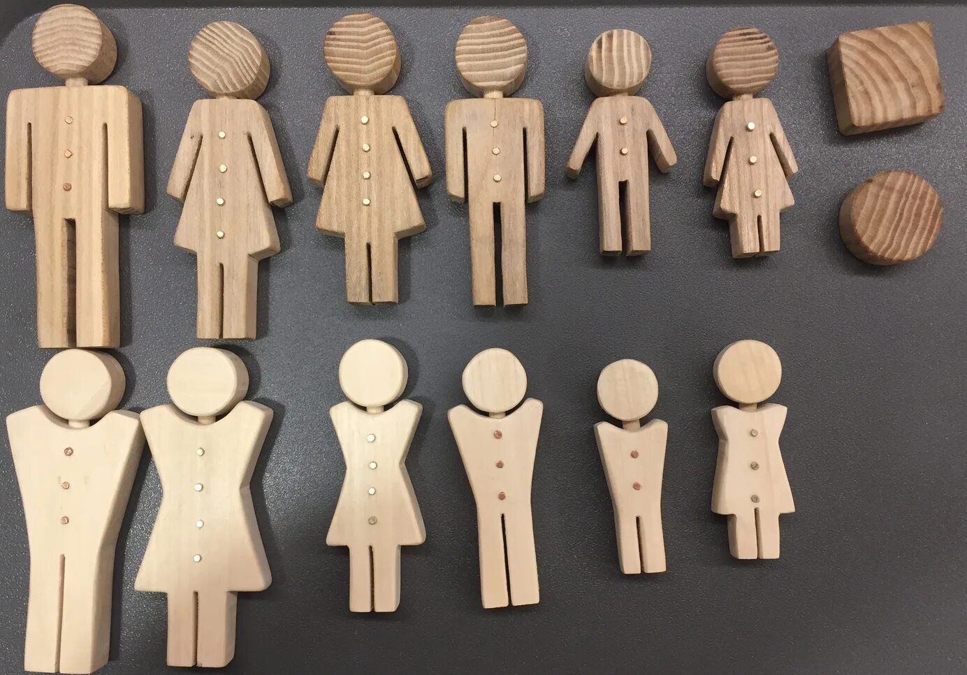 деревянный человечек из икеи в интерьере. фигурки marvel select spider man. хотели бы вы делать из людей игрушки. деревянный макет человека. хотели бы вы делать из людей игрушки.