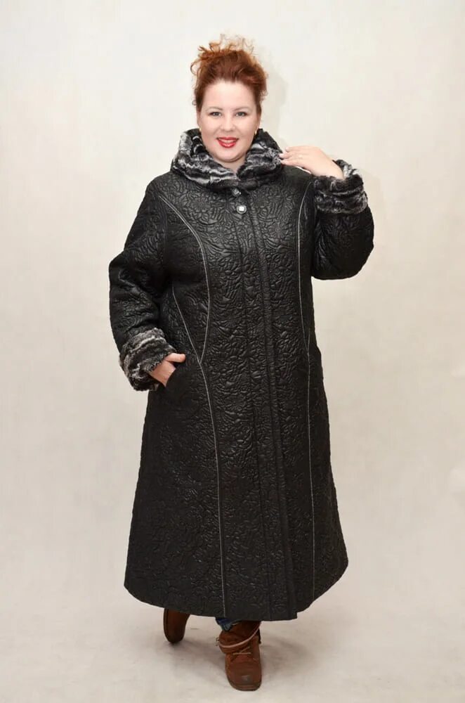 Женский зимнее пальто большого размера купить. Пальто 64 66 разм ПИТЖАКОФФ. Женское стеганное пальто 56 размера. Дасо пальто. Пальто женское зимнее для полных женщин.