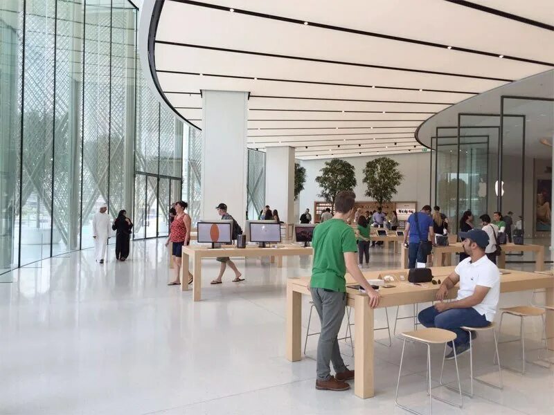 Apple store в дубае. Магазин apple store dubai mall. Дубай магазин apple. Магазин apple store dubai mall. Apple store в дубае.