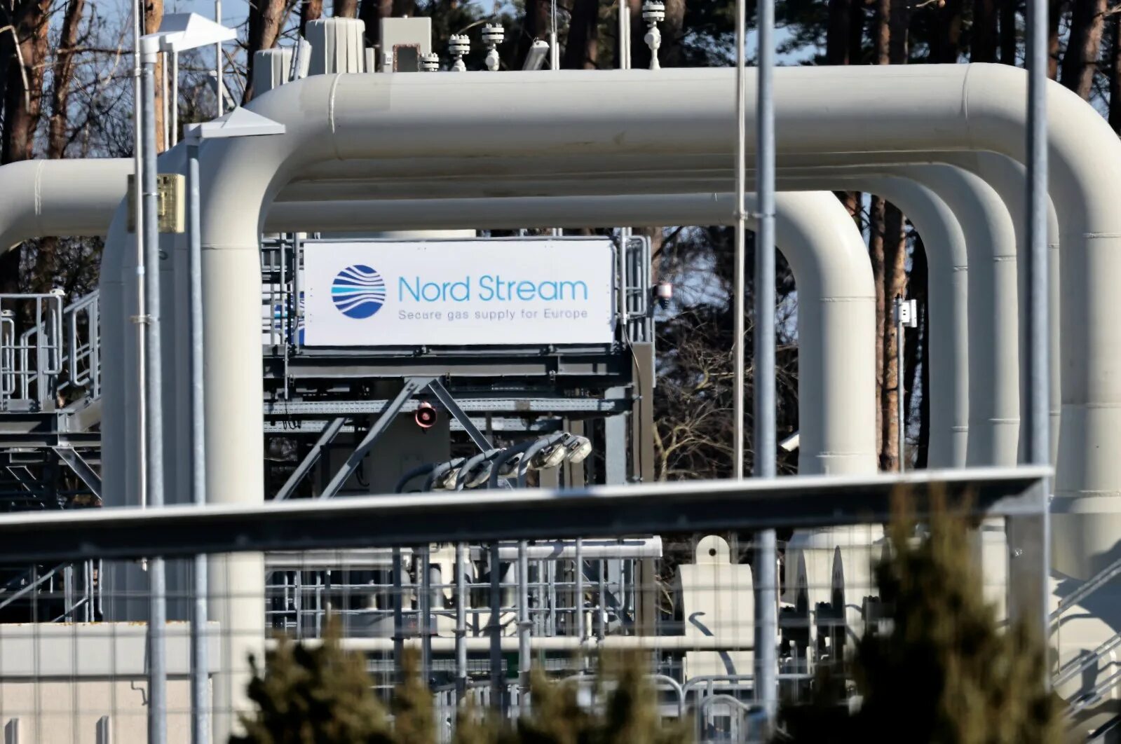 Северный поток работает. Nord stream 1. северный поток 1. газовая труба.