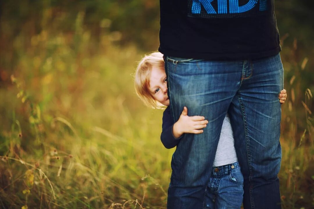 Кто любит брата своего тот. Красивое поздравление брату. Кто любит брата своего тот. Кто любит брата своего тот. Кто любит брата своего тот.