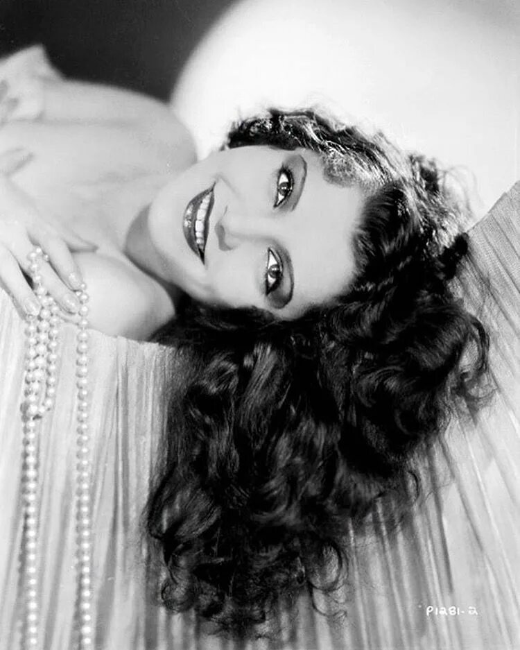 Peggy beauty записи. Пегги шэннон. peggy shannon. эдна первиэнс. америка 1941 красивые женщины.