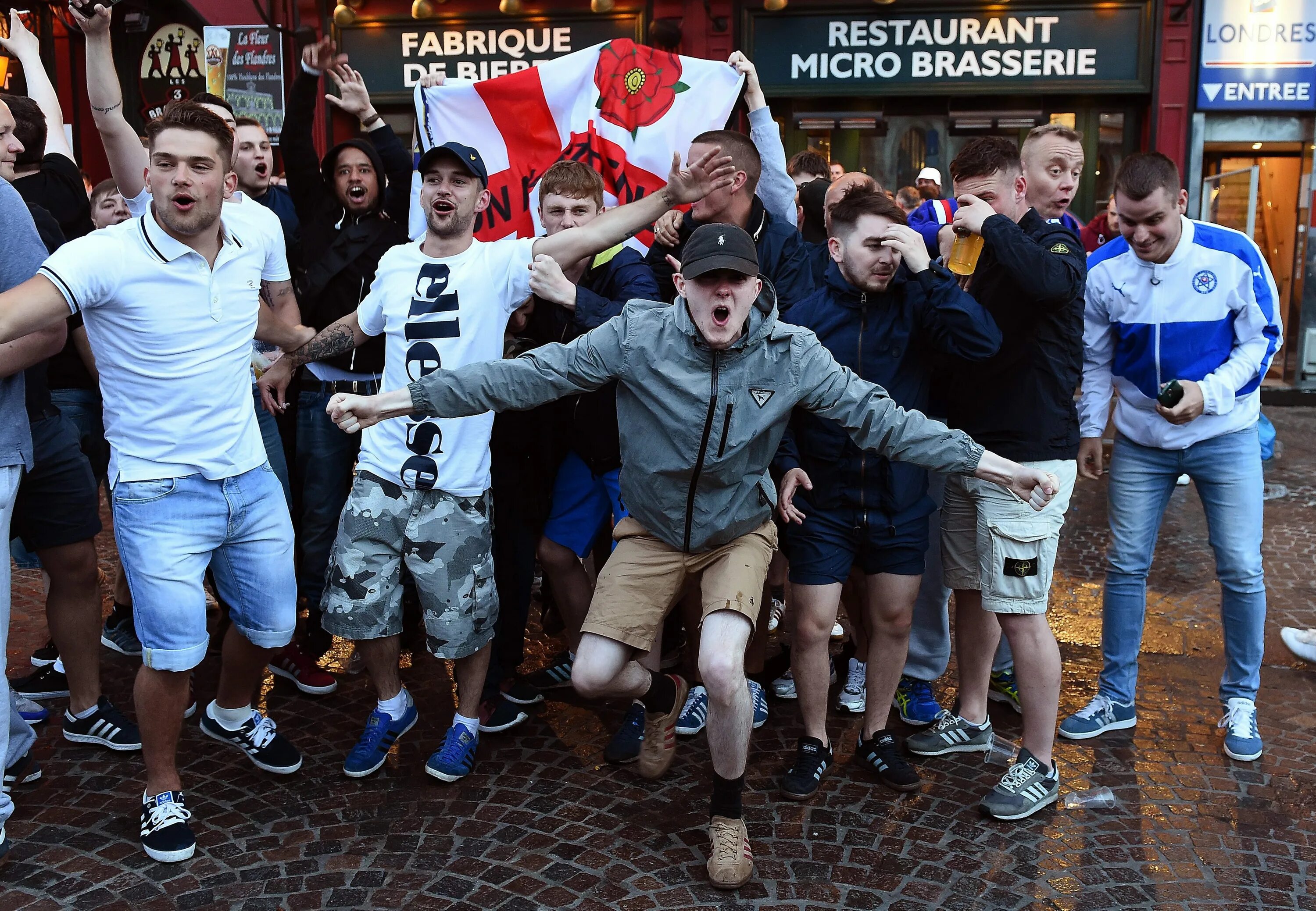 Football casual. Football casual. Football casual. Одежда стон айленд и футбольные фанаты. Футбольные фанаты stone island.