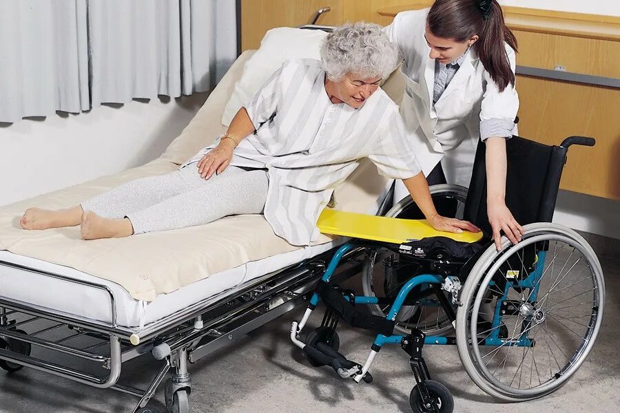 Когда можно навещать. ТСР для лежачих больных. Лежачая коляска для инвалидов. Кровати для лежачих пожилых людей. Перемещение лежачих больных приспособления.