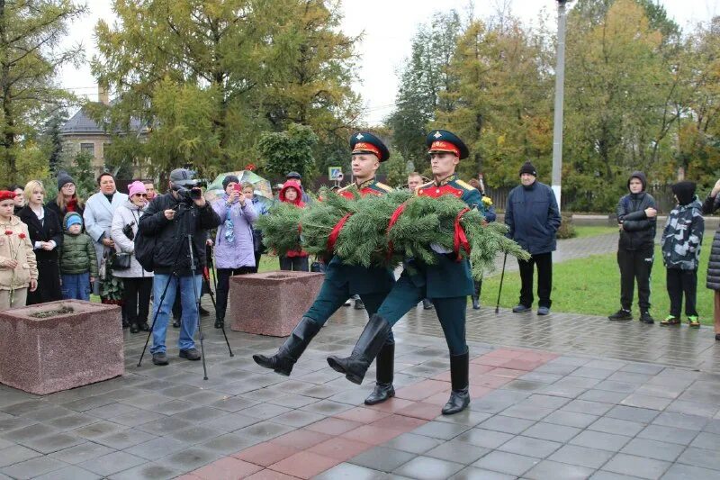 управляющая апрелевка