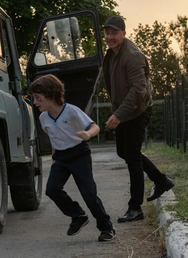 В каком городе снимали хрустальный. Сериал хрустальный съемки. сериал хрустальный кладбище.