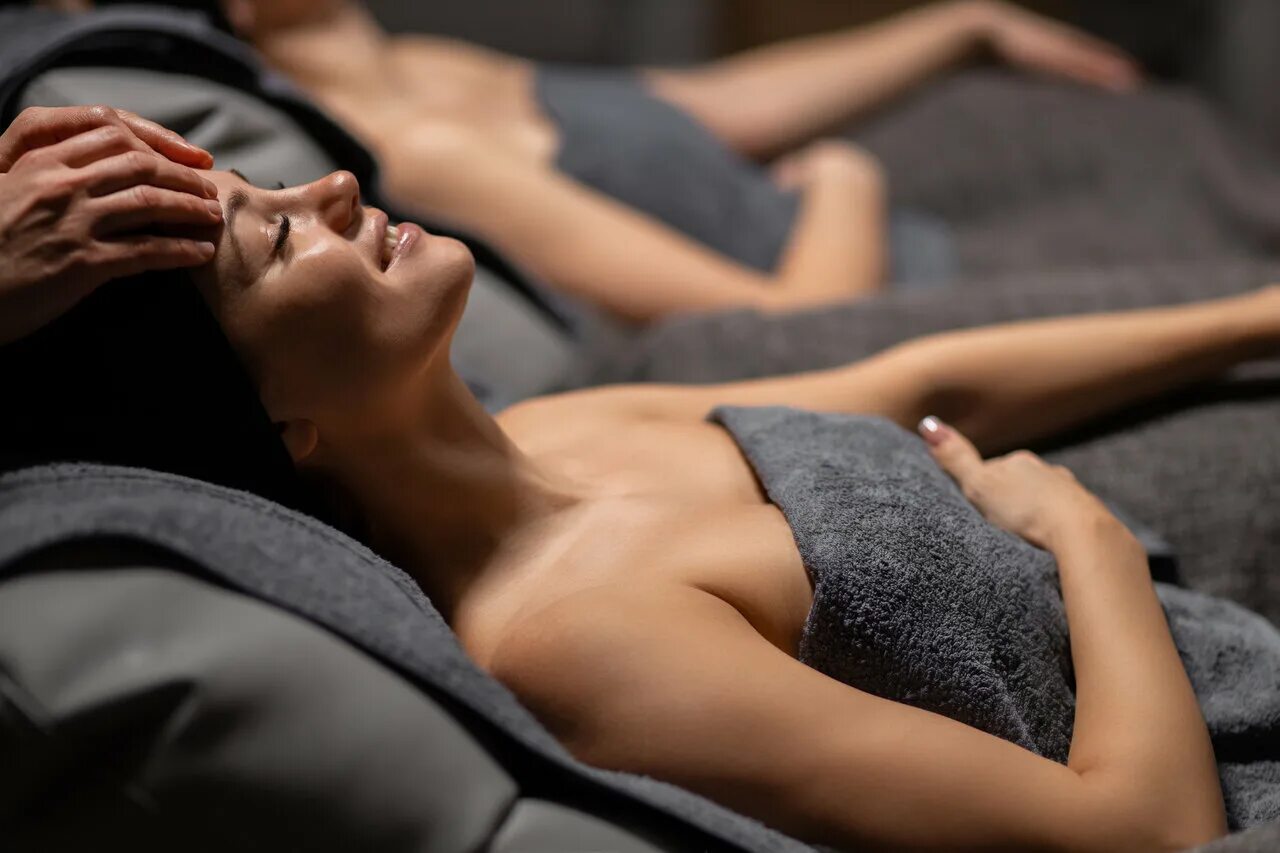 Faceroom спб. Faceroom логотип. речная 20 салон красоты. студия фейс практик. салон красоты river.