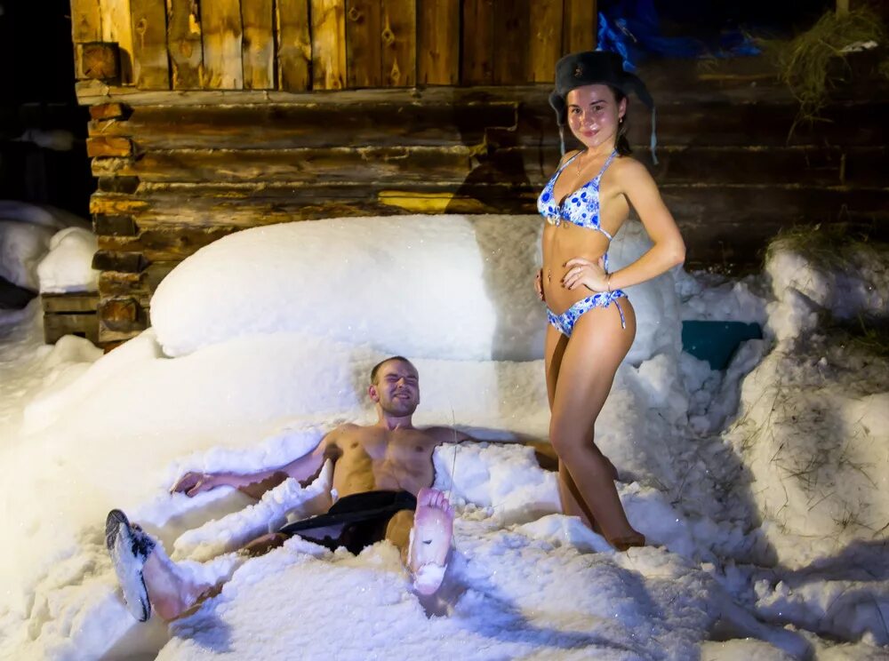 банный чан девушки. буковель карпаты чаны. красивые девушки после бани. баня красная поляна сочи. дед мороз и снегурочка в бане.