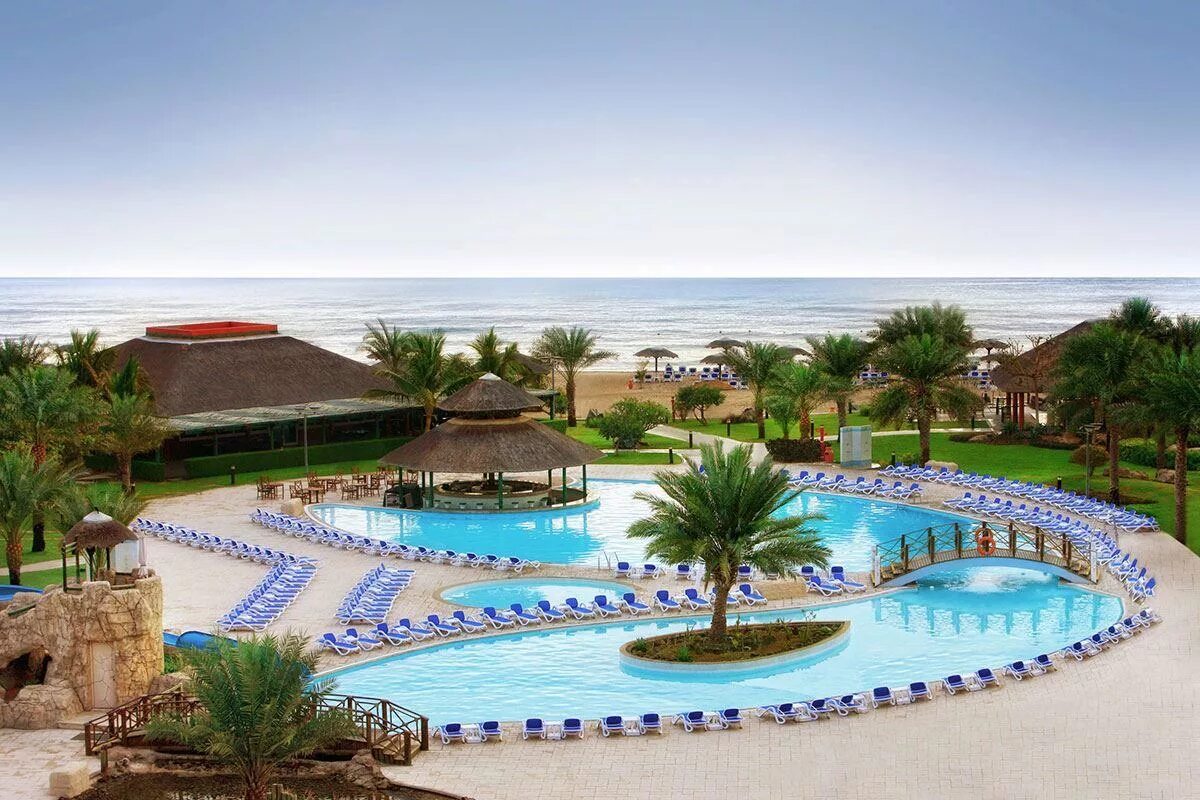 Аль фуджейра отели. Отель Fujairah Rotana Resort & Spa. Фуджейра ротана Резорт 5. Fujairah Rotana Resort Spa 5 ОАЭ. Fujairah Rotana Resort & Spa al Aqah Beach 5*, ОАЭ, Фуджейра.