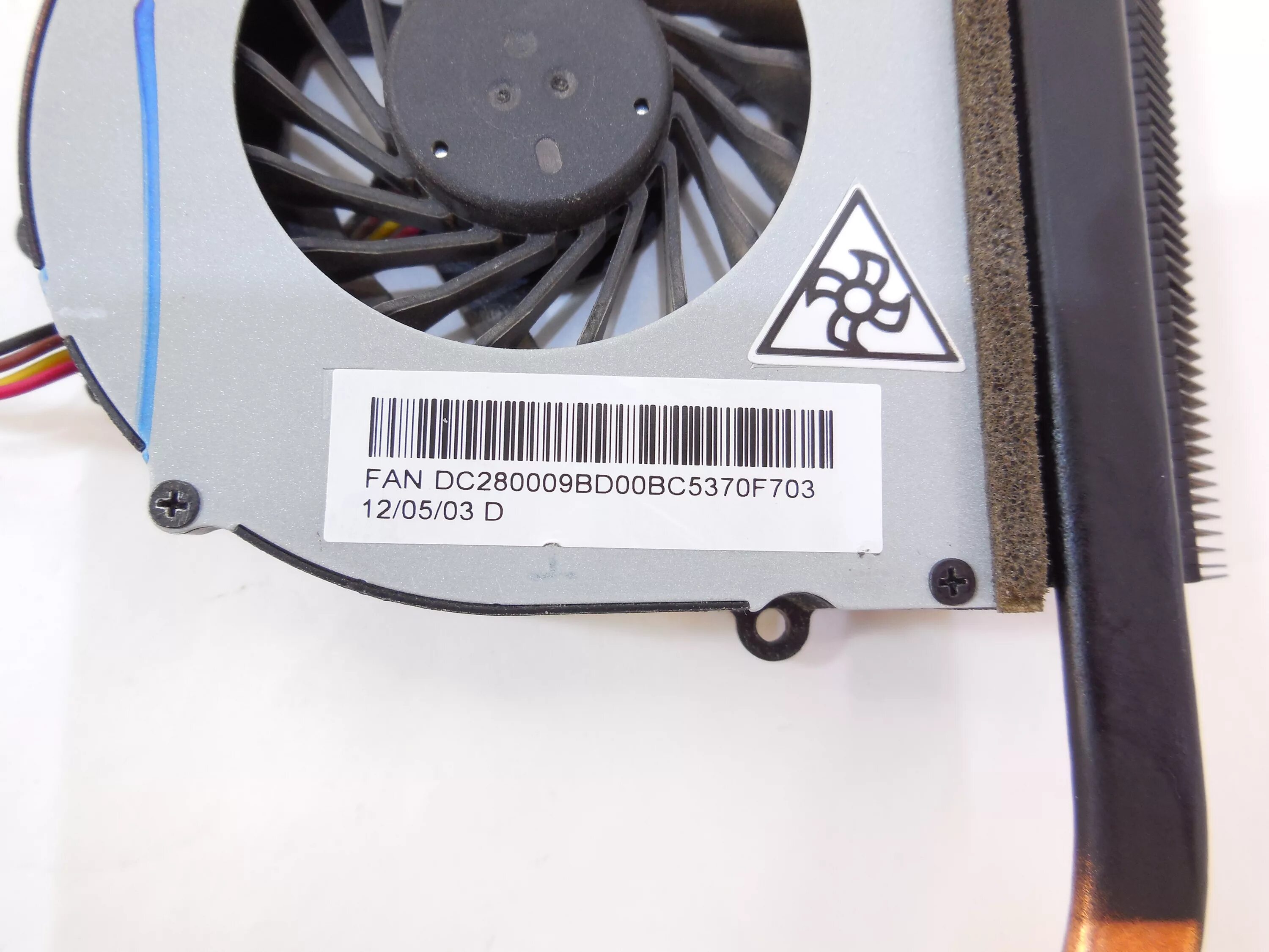 Винт охлаждения. Lenovo g780 система охлаждения. lenovo g575 система охлаждения. ksb05105hc lenovo g470 система охлаждения. кулер dc28a000jol.