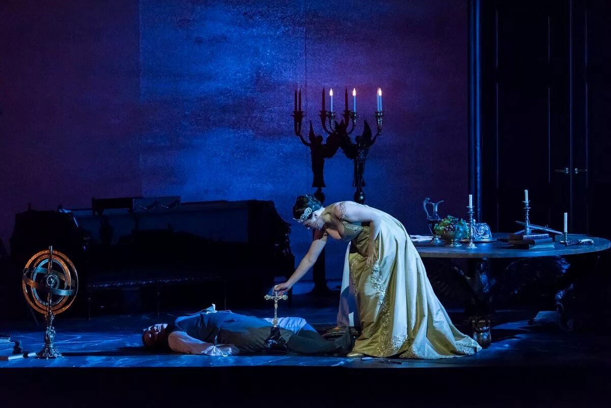 Анастасия юдина сценография. Спектакль «норма» в театре на малой бронной. Scene stage. Бенуа эскиз занавеса для балета петрушка. Фрагмент сцена.