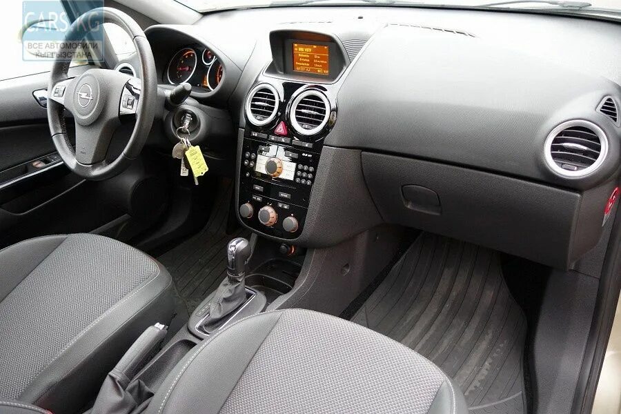 Opel corsa 2008 года