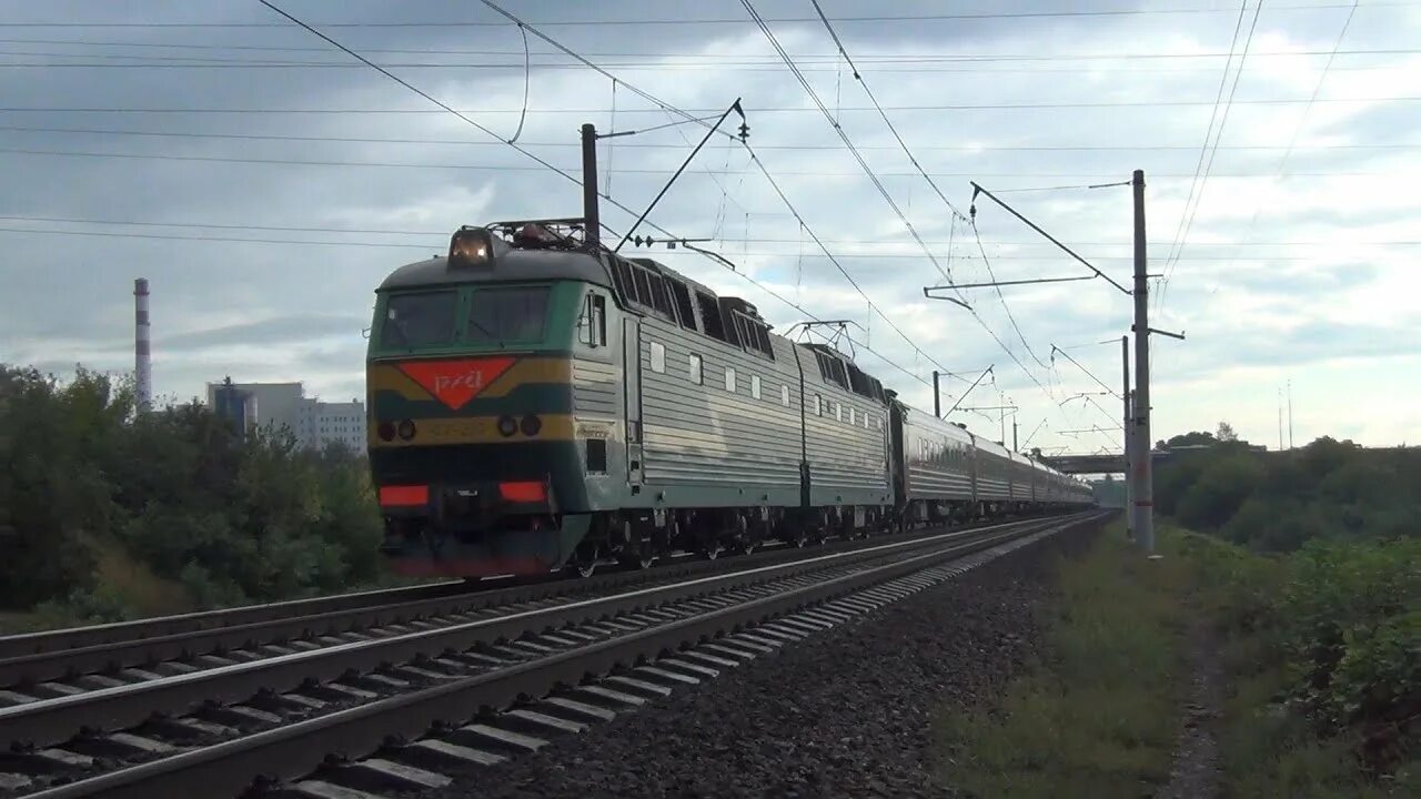 Чс 7 318. Электролокомотив чс7. Поезд 742 а белгород москва. Поезд дневной экспресс 742а белгород. 742а белгород москва.