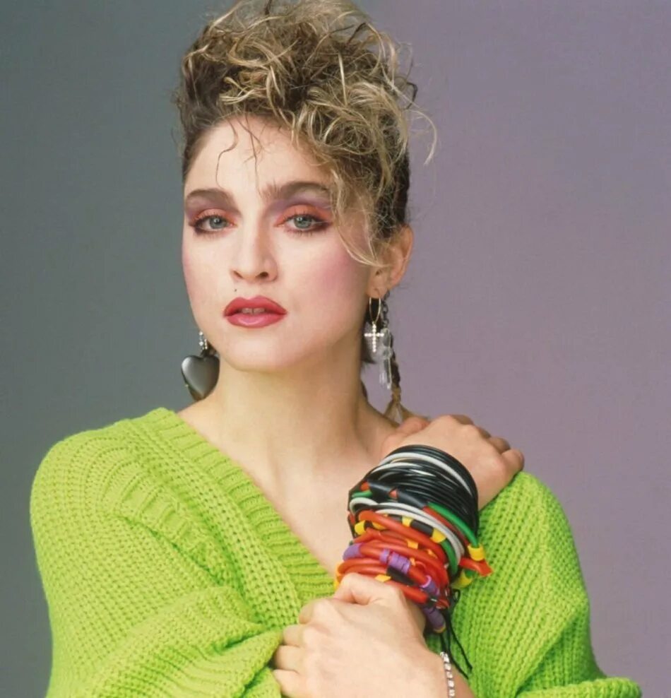 Фото из 90 х девушки. Madonna 1980s. Мадонна в 90 макияж. Макияж 80 Мадонна. Мадонна певица 1980 стиль.