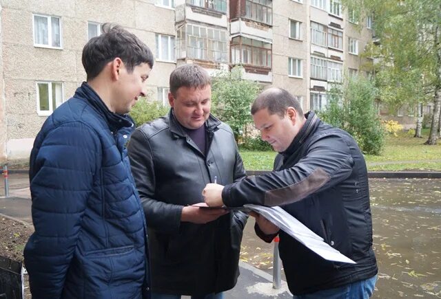 александр гусев саратов. сбидх ижевск. служба благоустройства и дорожного хозяйства ижевск. чистота. дорожные работы.