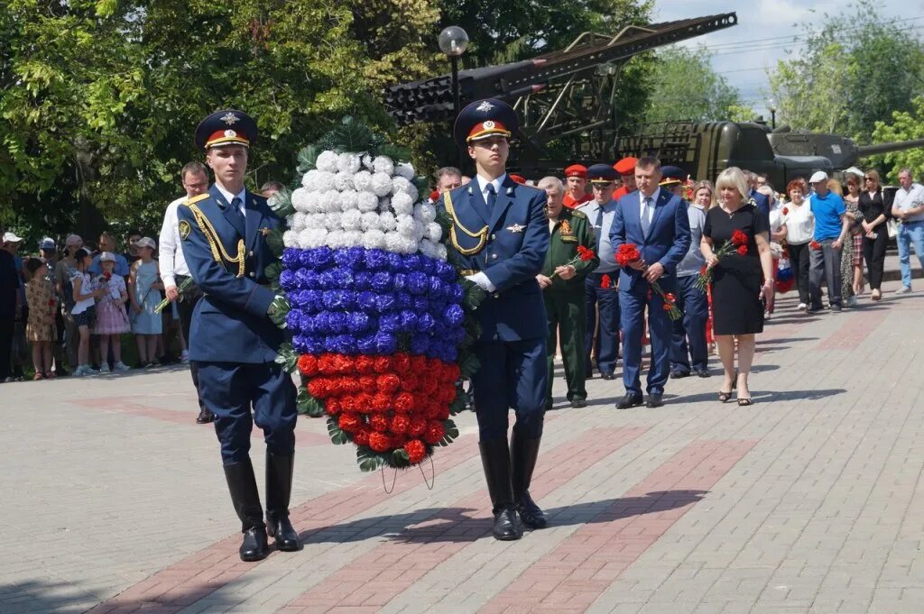 Центр военно-патриотического воспитания музей-диорама Воронеж. Возложение цветов в Воронеже. Центр военно-патриотического воспитания. Культура военнослужащих. 22 июня воронеж