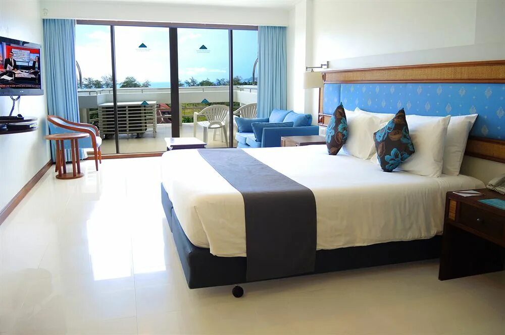 Andaman beach suites. Андаман Бич Патонг. Andaman Beach Suites 4*. Andaman Beach Suites 4*, Таиланд, Патонг. Андаман отель бронировать.