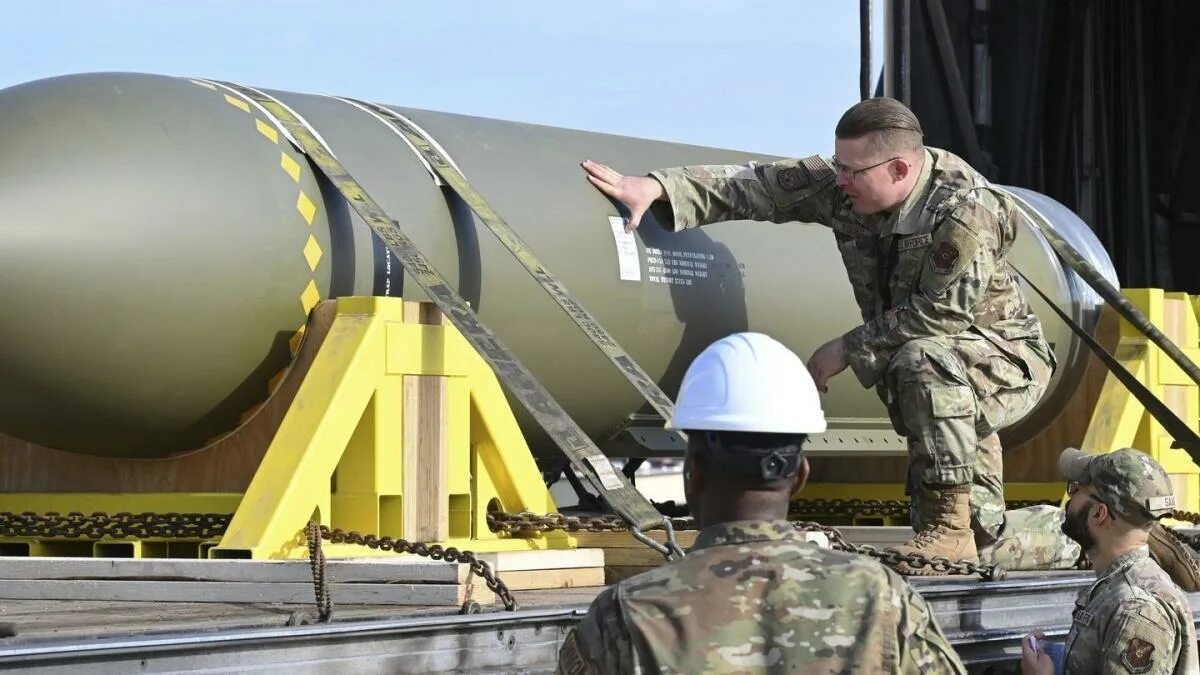 Баллистическая ракета рс-28 сармат. Самая мощная неядерная ракета. Ракета кндр хвасон 15. Самые мощные неядерные ракеты. Ракетные комплексы рс-24 "ярс".