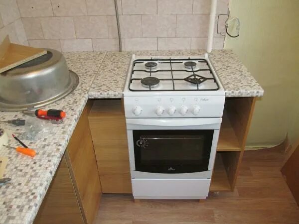 Вставка газовой плиты