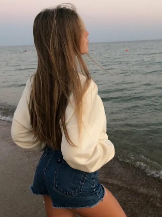 15 и 27 лет. Александра симбирёва. девочка 15 лет с русыми волосами. девочка 10 лет с русыми волосами. девушка с русыми волосами 15 лет.