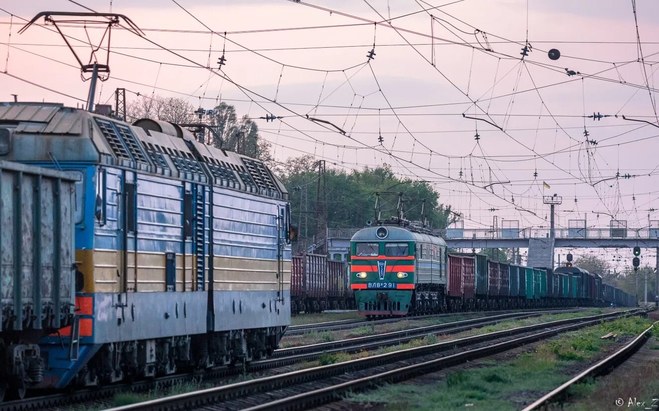 Вл8 814. Высокая платформа жд. Эр200. Ачигвара узкоколейка. Эд4мкм.