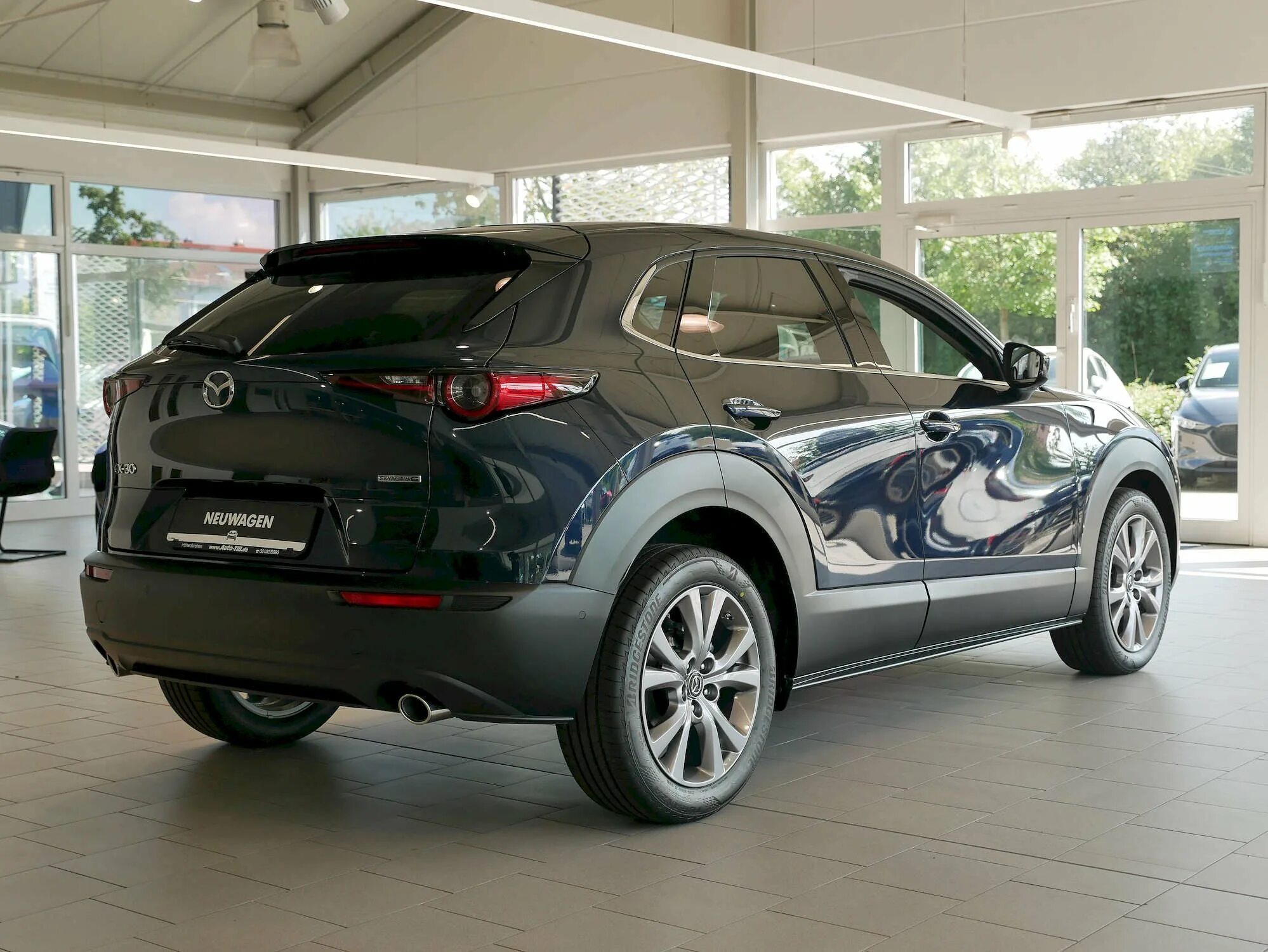 Mazda cx 30 комплектации. Мазда cx30. mazda cx30 black. мазда хс 30.