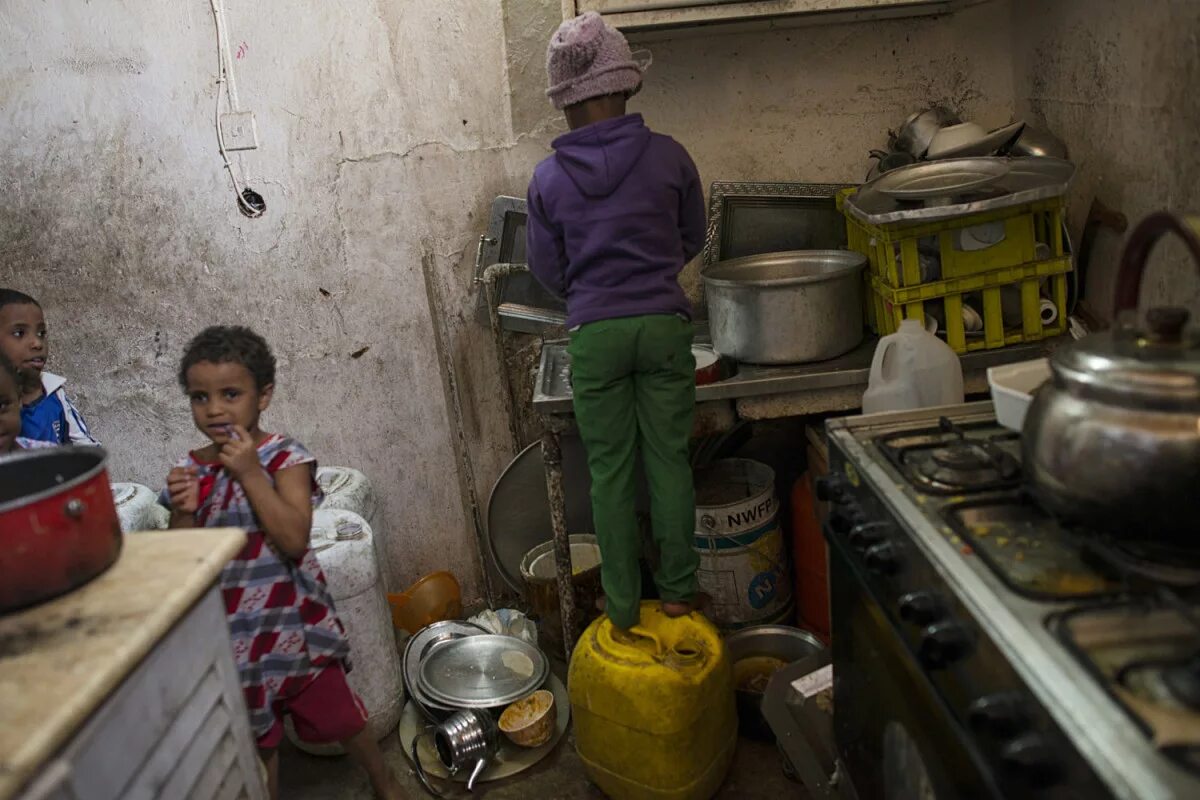 Саудовская аравия дети. Саудовская Аравия трущобы бедность.