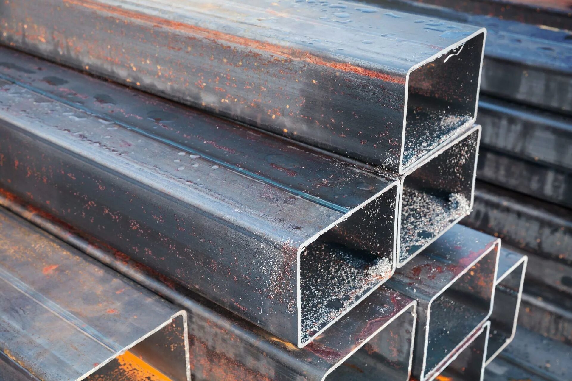 Текстура металла. Сталь и вода. Текстура стакана. Wet steel. Шлифованная нержавеющая сталь aisi 304.