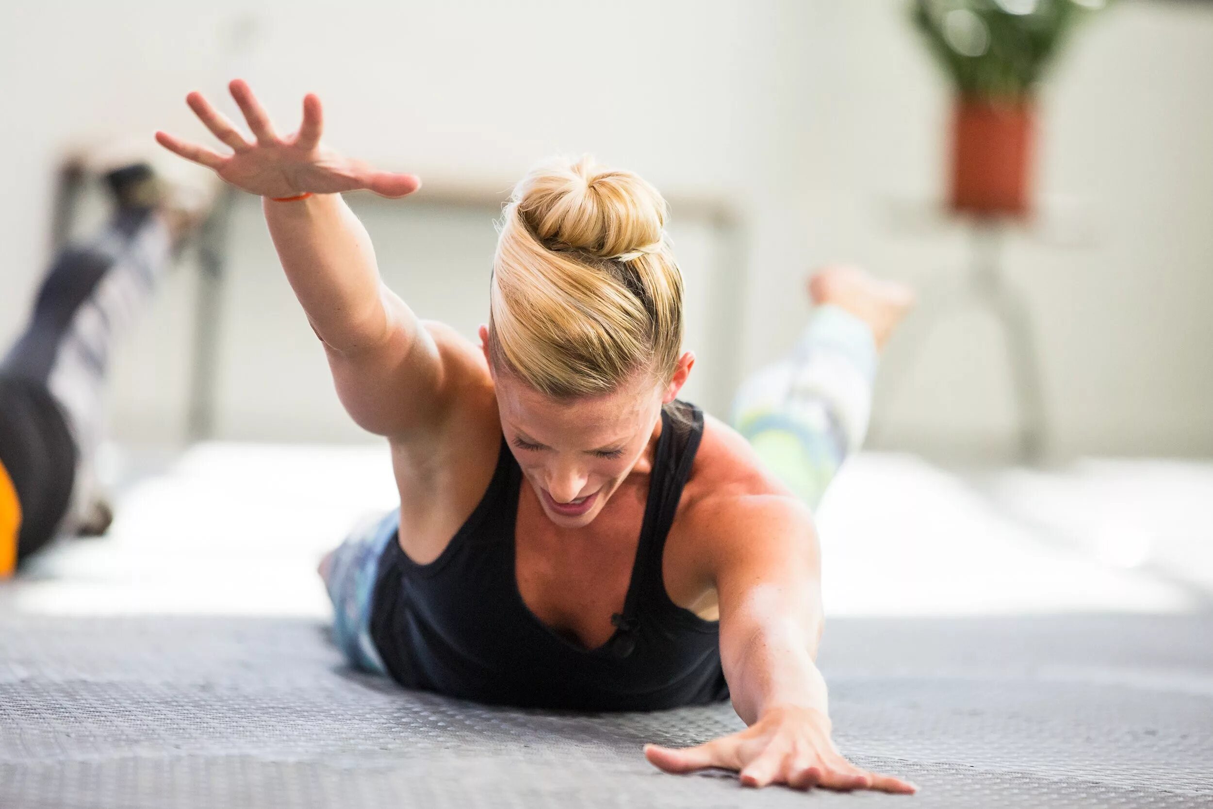 Better stretching. Разминка. Разминка для спины. Утренняя зарядка. Утренняя разминка для спины.